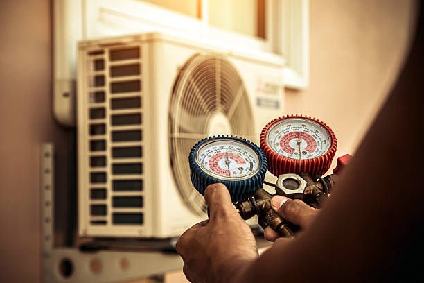 Professional Air Conditioning Service technician working in Lecanto, FL